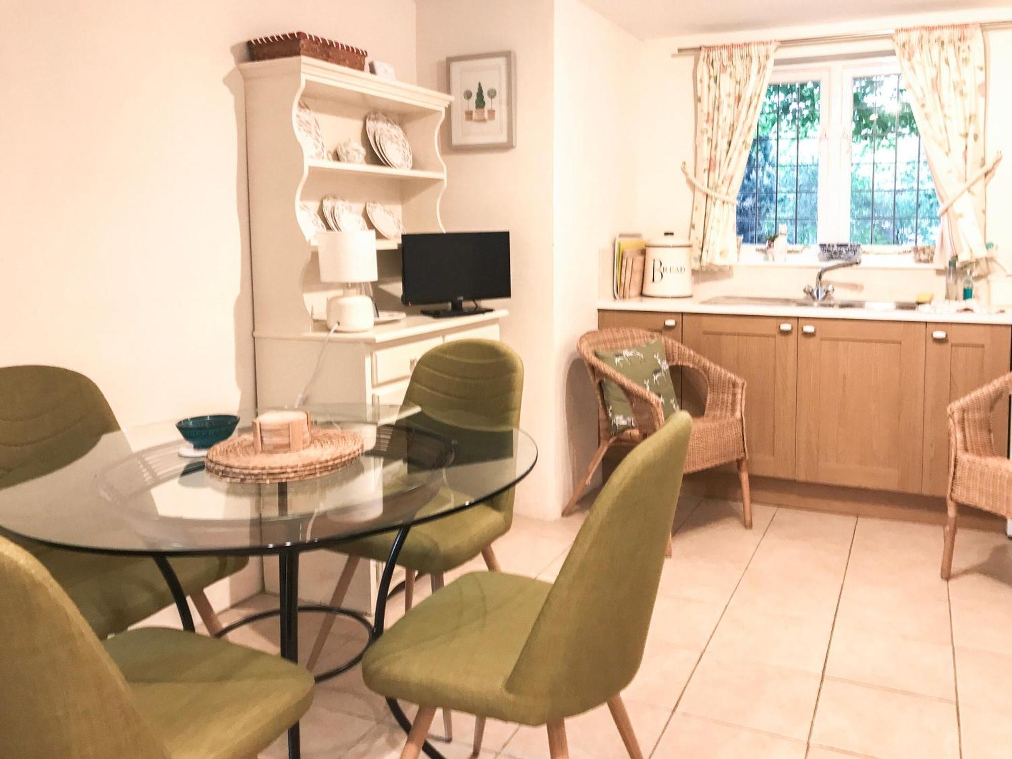 Goodwood Coach House Villa Westhampnett Ngoại thất bức ảnh